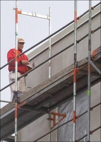 Handwerkermangel: „Selbst gemacht: Bau droht Burnout“