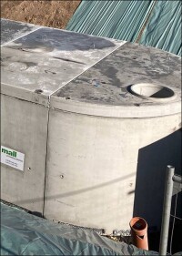 Regen bändigen: An kritischen Standorten werden große Speicher und gedrosselte Abgabe zur Regel