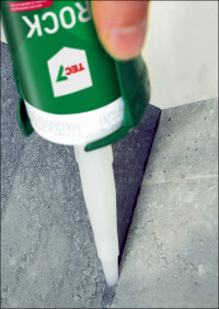 Kleben oder Abdichten von Dehn- und Anschlussfugen mit Rock von Tec7