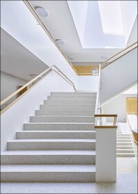 Neues Lernen bei grandioser Aussicht und durchdachter Lüftung inklusive Betonkernaktivierung