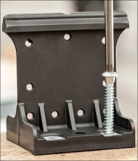 SXK von SFS für die setz- und losdrehsichere Befestigung von Stehfalzdächern