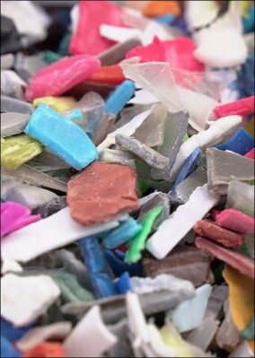 Ceramin: PVC-freie und zu 100% recycelbare Basis für Kunststoff-Böden