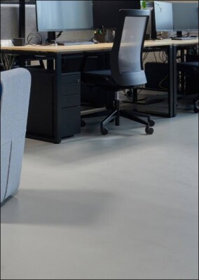 Mehrere radondichte Boden- und Wandbeschichtungen von StoCretec