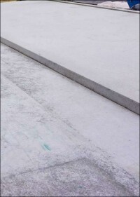 Westag-Schalhaut sorgt für sichere, weil rutschhemmende Fluchtwege einer Schule