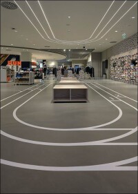 SportSchecks Flagship-Store in Stuttgart mit dem Bodensystem Arturo Stark