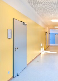 Knauf Schwerlastprofil BOB für die Montage von schweren Türen in Trockenbau-Metallständerwänden