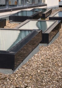 Lamilux erweitert sein Brandschutz Flachdachfenster auf REI90