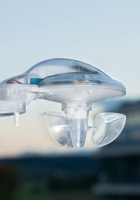 Automatisch gesteuerte Gebäude-Verschattung durch Wetterstation von Theben