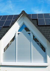 Passgenaue Außenrollläden effektiv gegen die Sonneneinstrahlung und Hitze