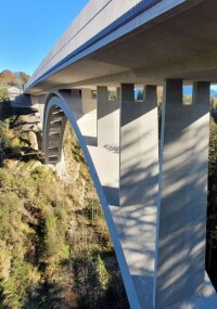 Betoninstandsetzung an der Ammerbrücke unter Auflagen des Denkmal- und Artenschutzes