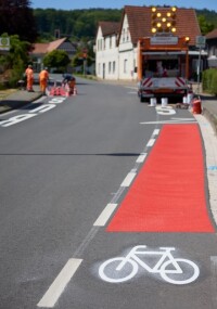 Sicherer Fahrradschutzstreifen mit Triflex