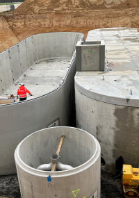 Mall: Pumpen gegen die Schwerkraft