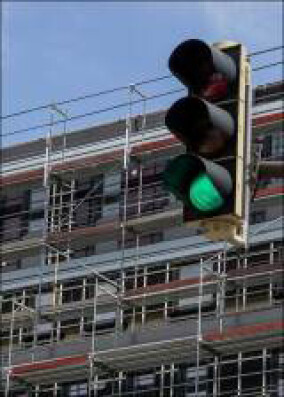 Ampeln mit Weißlicht sollen zukünftig den Verkehrsfluss verbessern
