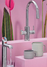 Kochendes, gekühltes und sprudelndes Wasser direkt aus der Armatur von Clage