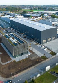 Saint-Gobain Brüggemann: Neue Fertigungshalle für 3D Holzmodule