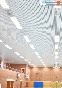 Ballwurfsichere Sporthallen-Deckenheizung von Frenger