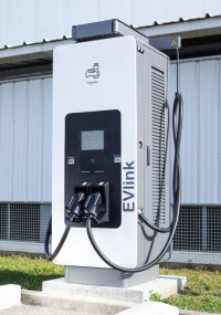 Schneider Electric: Schnellladelösung EVlink Pro DC für Flotten und Gewerbe