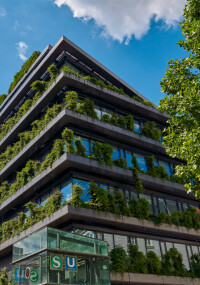 Franken Systems dichtet Bewässerungsrinnen der Calwer Passage ab