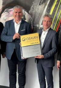 Veka und Gealan feiern 10 Jahre Zusammenarbeit