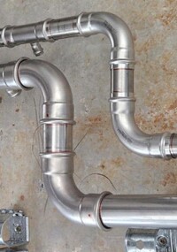 Sanha entwickelt mit NiroTherm eine Alternative zu C-Stahl und Kuper