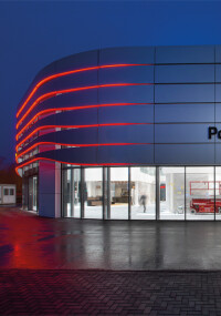 Neubau des Porsche Zentrums Dinslaken mit zentralem Lüftungssystem von Vallox ausgestattet