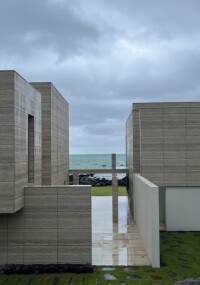 Keramik von Ariostea - Zusammenspiel von Materie und Landschaft