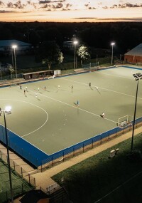 Signify stattet HSV-Anlage mit intelligenter Beleuchtung aus