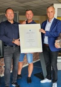 Kuhnert feiert 30-jähriges Bestehen und 20-jährige Zusammenarbeit mit Veka