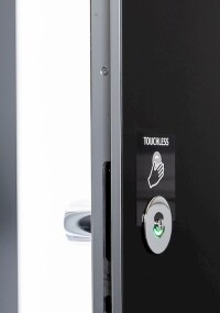 Kemmlit: intelligentes WC-Trennwandsystem Primo Kn Touchless 
