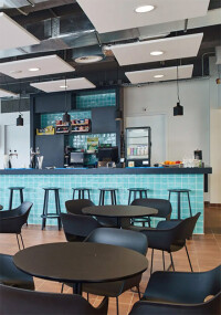 OWA: Deckenlösung für gute Akustik im Schwimmzentrum Rotterdam