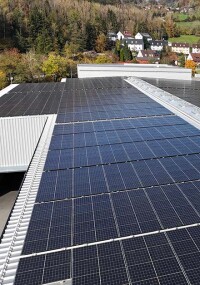 Knauf Ceiling Solutions setzt auf Solarenergie