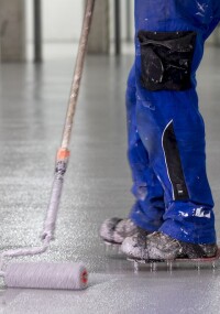 Remmers: Neue Hartkornbeschichtung Epoxy S IC Color ESD