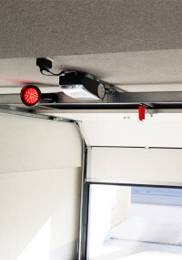 Berner Torantriebe: Neue Antriebe für große Garagenzufahrten