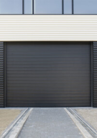 Fahrzeugsicherheitszentrum der Audi AG mit Toren von Efaflex ausgerüstet