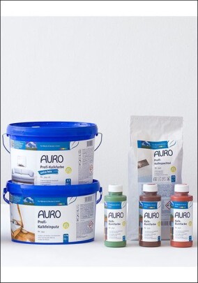Mineralische Kalkfarben ohne synthetische Zusätze von Auro