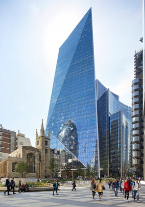 AGC Interpane: Verglasung des Londoner Büroturms „The Scalpel”