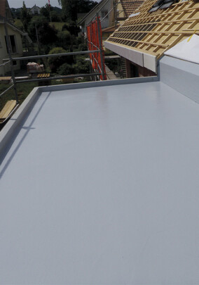 Dach+Holz 2024: ETA-zertifizierte Abdichtung für Dächer von Silikal