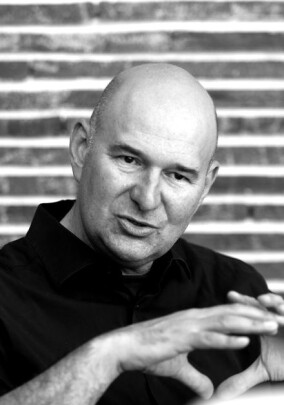 Der Semperpreis 2024 der Sächsischen Akademie der Künste geht an Roger Boltshauser