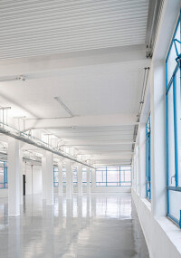 Deckenstrahlplatten sorgen für energieeffiziente Wärme im historischen Eiermannbau