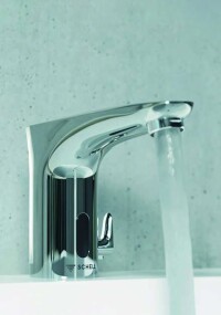 Armaturen mit Infrarotsensoren sparen Wasser