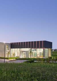 „Erlebniswelt” des Bauelementehändlers Linara in Kaufbeuren errichtet