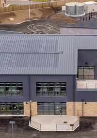 Kalzip AluPlusSolar für Schul- und Gemeindezentren in Aberdeen