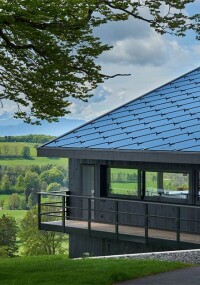 Sunstyle entwickelt blendfreie Solardächer für sensible Umgebungen