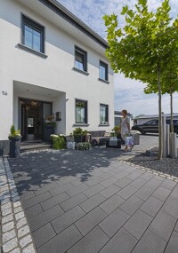 Neues Sickerfugenpflaster ergänzt KANNs Zena-Reihe