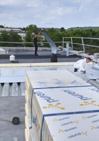 Brandsichere Dachdämmplatten puren Secure für die Weinkellerei Reh Kendermann