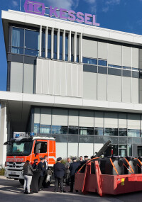 Kessel erhält Auszeichnung des LFV Bayern und übergibt modularen Abrollbehälter