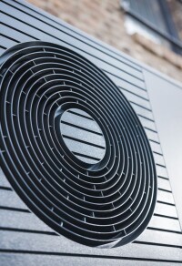 aroTherm plus: Effizienz und geringe Schallemissionen