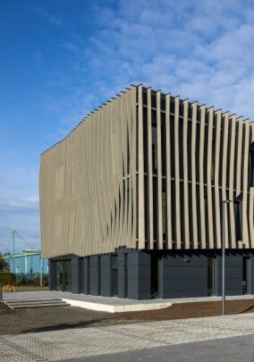 Saint-Gobain veräußert Brüggemann Holzbau an Köster