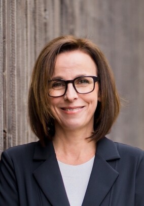 Ulrike Deschka ist seit 1. Juli 2025 CAO bei Ensinger