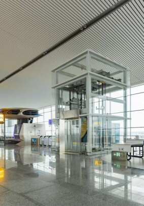 TKE ist exklusiver Aufzugslieferant für das größte eigenständige Satellitenterminal der Welt